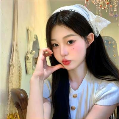 眼里余光都是你